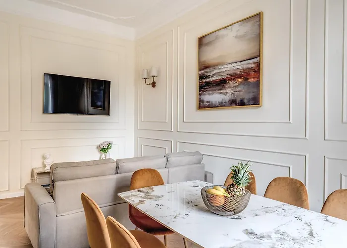Apartamento 3 Minutes Walk From Termini Station With Temple View Roma