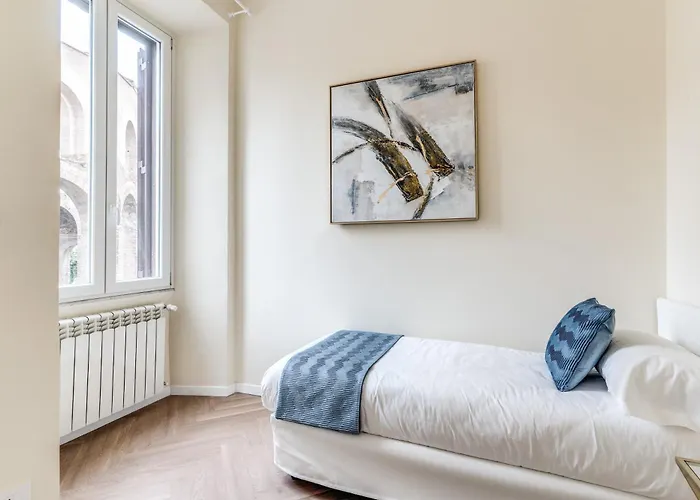 3 Minutes Walk From Termini Station With Temple View *
